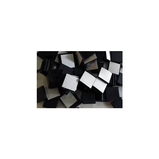  Folie magnetică cu adeziv, 2 cm x 2 cm grosime 0.7 mm