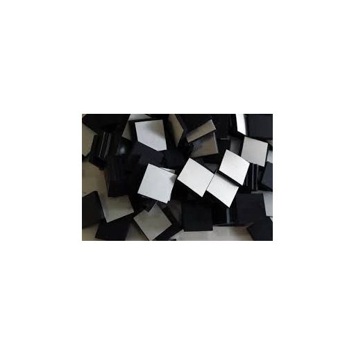  Folie magnetică cu adeziv 2.5 cm x 2.5 cm  grosime 0.70 mm