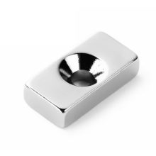 Magnet Neodim bloc  20x10x5 mm N48 cu orificiu