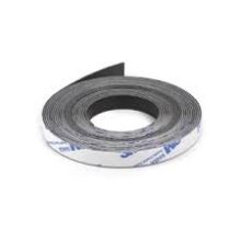 Bandă magnetică adezivă grosime 0.30 mm lățime 15 mm lungime 10 metri