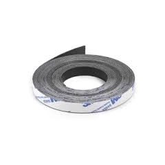 Bandă magnetică adezivă grosime 0.30 mm lățime 15 mm lungime 10 metri